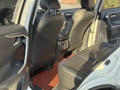 2021 Toyota Wildlander 2.0L 2WD Luxury, белый — фото 6