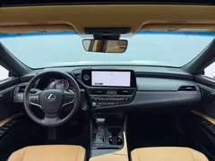 2022 Lexus ES 200 Excellence — фото 4