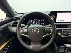 2022 Lexus ES 200 Excellence — фото 5