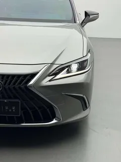 2022 Lexus ES 200 Excellence — фото 14