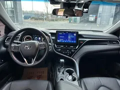 2022 Toyota Camry 2.0S Knight, белый — фото 4