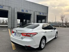 2022 Toyota Camry 2.0S Knight, белый — фото 6