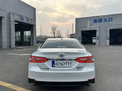2022 Toyota Camry 2.0S Knight, белый — фото 7