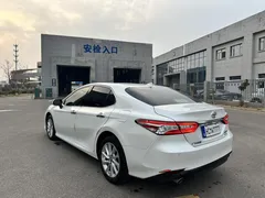 2022 Toyota Camry 2.0S Knight, белый — фото 8