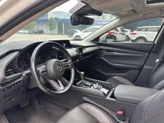 2022 Mazda Mazda3 2.0L AT, белый — фото 12