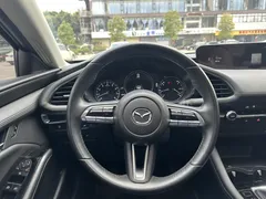 2022 Mazda Mazda3 2.0L AT, белый — фото 19