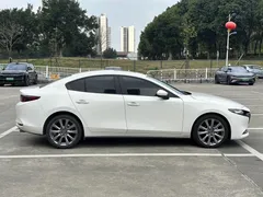 2022 Mazda Mazda3 2.0L AT, белый — фото 24