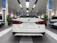 2021 Nissan Teana 2.0L XL Comfort, белый — фото 4