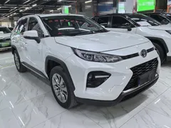 2022 Toyota Wildlander 2.0L 4WD Luxury Plus, белый — фото 3
