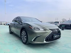 2022 Lexus ES 200 Excellence, зелёный — фото 3