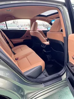 2022 Lexus ES 200 Excellence, зелёный — фото 14