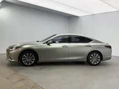2022 Lexus ES 200 Excellence — фото 4
