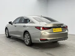 2022 Lexus ES 200 Excellence — фото 5