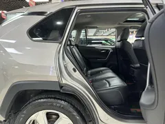 2022 Toyota RAV4 2.0L CVT 2WD Fashion Plus — фото 11