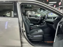 2022 Toyota RAV4 2.0L CVT 2WD Fashion Plus — фото 12