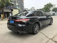 2021 Toyota Camry 2.5G Luxury, чёрный — фото 4