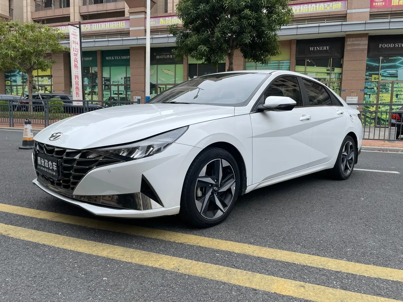 2022 Hyundai Elantra 1.5L CVT GLX Elite
