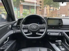 2022 Hyundai Elantra 1.5L CVT GLX Elite, белый — фото 14