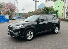 2023 Toyota RAV4 2.0L CVT 2WD Fashion, чёрный — фото 2