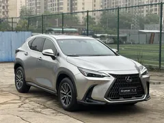 2023 Lexus NX 260 2WD — фото 3
