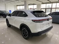 2023 Honda Vezel 1.5L CVT Elite, белый — фото 3