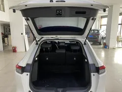 2023 Honda Vezel 1.5L CVT Elite, белый — фото 16