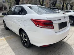 2022 Toyota Yaris L Zhixuan 1.5L CVT Luxury Plus, белый — фото 6