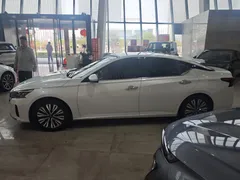 2022 Nissan Teana 2.0L XL-TLS, белый — фото 2