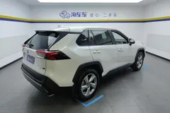 2022 Toyota RAV4 2.0L CVT 2WD Fashion, белый — фото 9