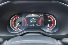 2022 Toyota RAV4 2.0L CVT 2WD Fashion, белый — фото 17