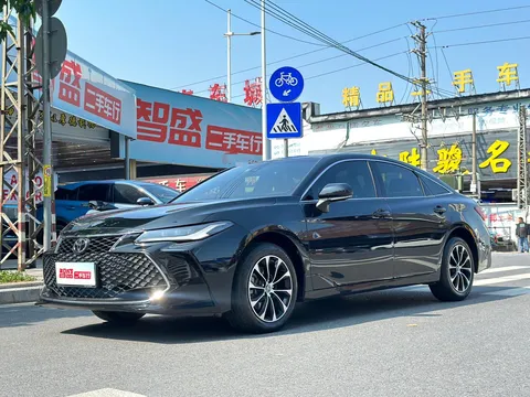 2022 Toyota Avalon 2.5L Entry