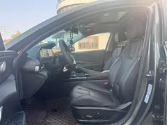 2023 Hyundai Elantra 1.5L CVT LUX Premium — фото 10
