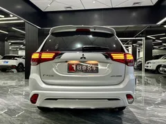 2021 Mitsubishi Outlander 2.0L 2WD 5-seat, белый — фото 6