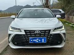 2023 Toyota Avalon 2.0L CVT XLE Premium, белый — фото 2