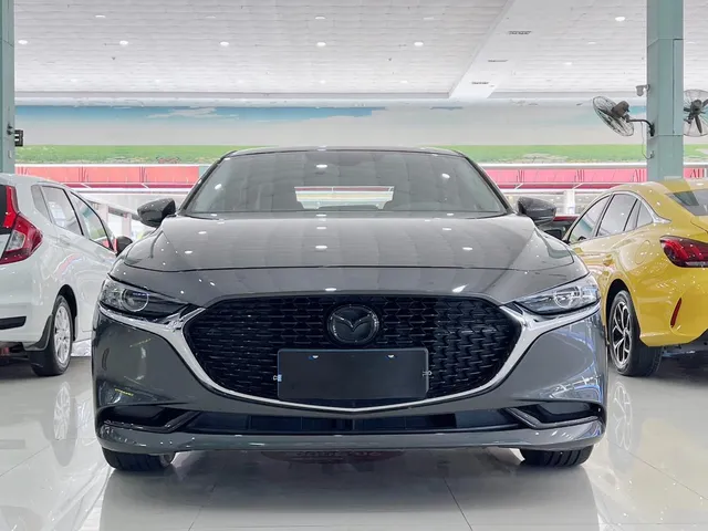 2023 Mazda Mazda3 2.0L AT