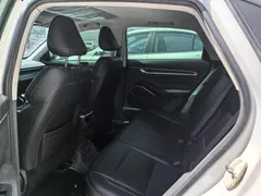2022 Geely Emgrand 4th Gen 1.5L MT Luxury, белый — фото 9