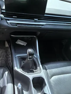 2022 Geely Emgrand 4th Gen 1.5L MT Luxury, белый — фото 10