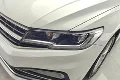 2021 Volkswagen Bora 1.5L AT Comfort Smart Connect, белый — фото 2