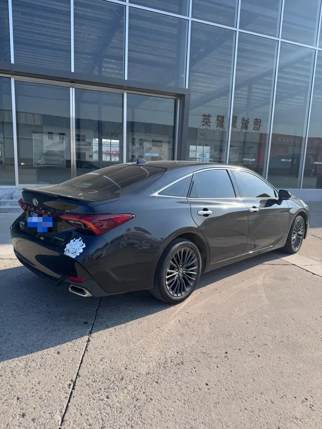 2022 Toyota Avalon 2.5L Entry