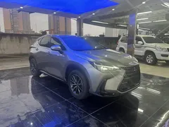 2023 Lexus NX 260 2WD — фото 3