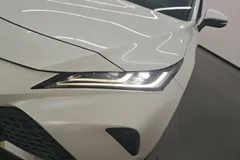 2023 Toyota Venza 2.0L CVT 2WD Premium, белый — фото 2