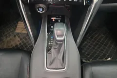 2023 Toyota Venza 2.0L CVT 2WD Premium, белый — фото 16