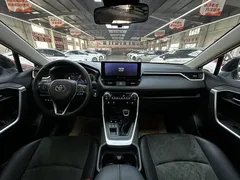 2023 Toyota RAV4 2.0L CVT 4WD Adventure, белый — фото 15