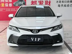 2021 Toyota Camry 2.0G Luxury, белый — фото 3