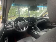 2021 Toyota Camry 2.5G Luxury, чёрный — фото 10