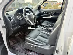 2021 Nissan Navara 2.5L AT 4WD Premium QR25, белый — фото 12