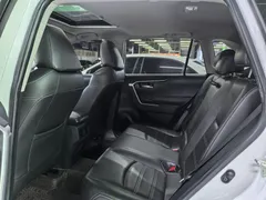 2022 Toyota RAV4 2.0L CVT 4WD Fashion, белый — фото 8