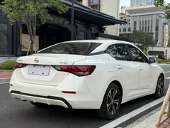 2021 Nissan Sylphy 1.6L XL CVT, белый — фото 9