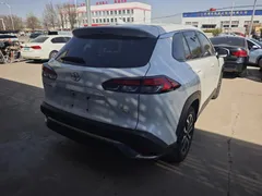 2022 Toyota Frontlander 2.0L CVT Elite, белый — фото 4
