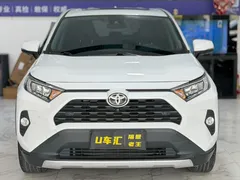 2022 Toyota RAV4 2.0L CVT 2WD Fashion Plus, белый — фото 2